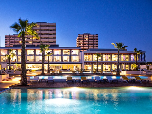 Pestana Presents Three Properties Sleeper - 