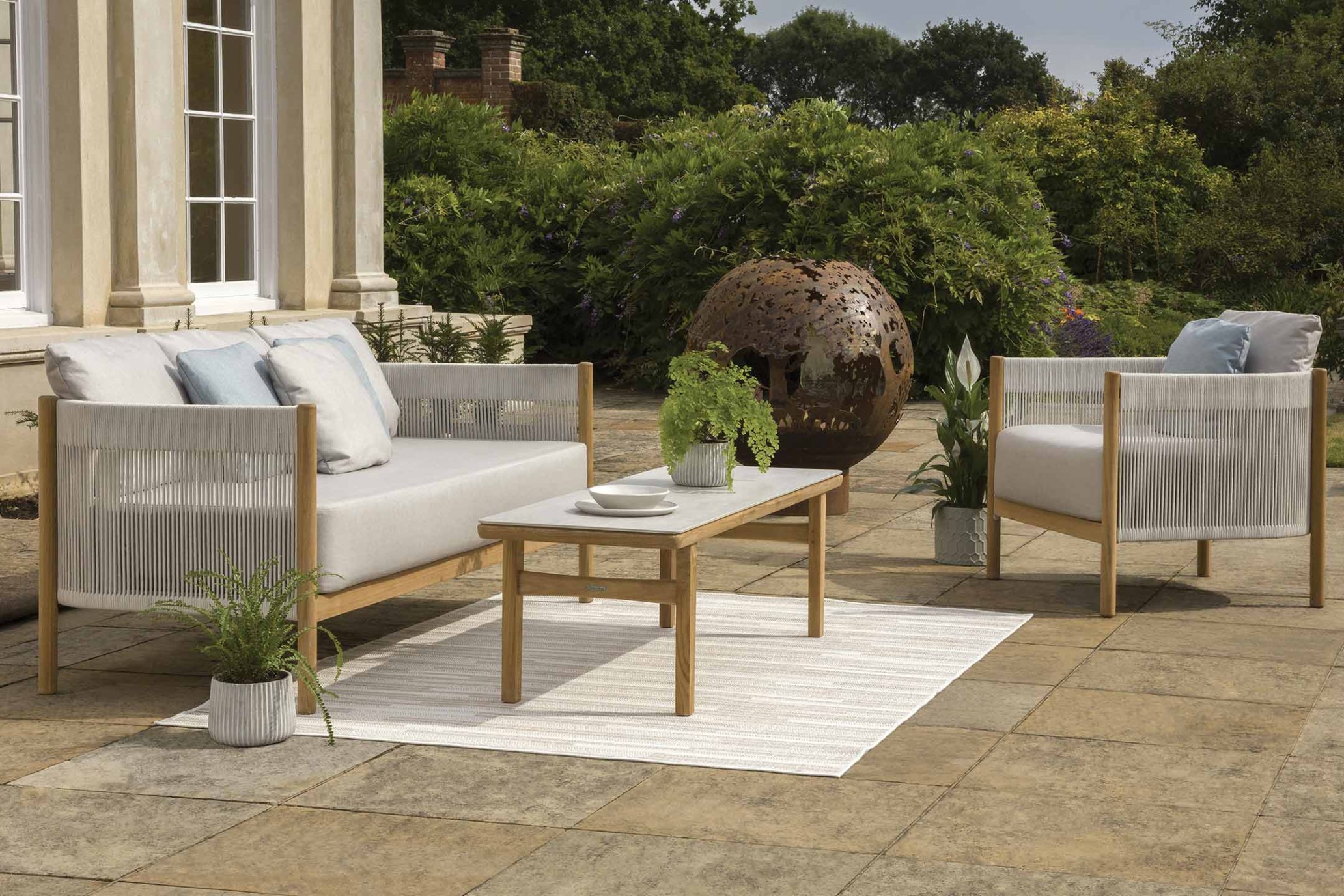 Barlow tyrie 2024 garden furniture