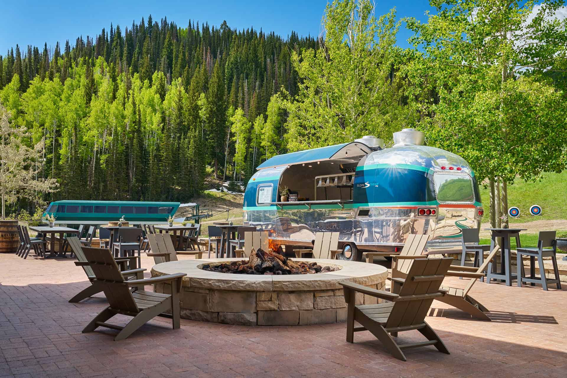 Montage Deer Valley Outdoor Dining Space