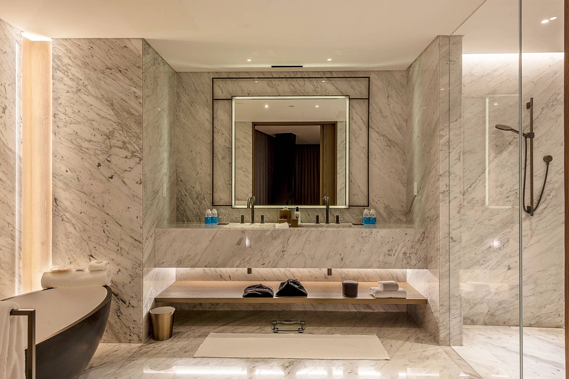 Lutron Ritz Carlton Mexico Bathroom